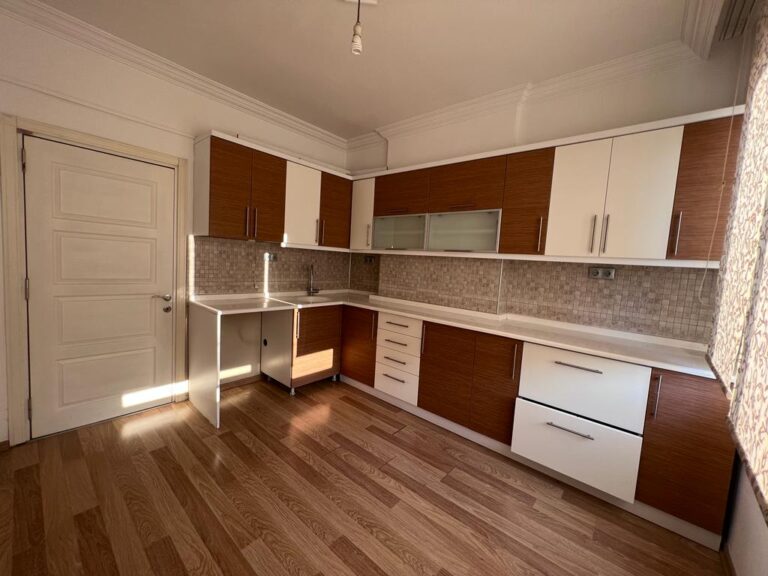 f6ba52a7-3b2f-46d0-8508-321245ed8e4d